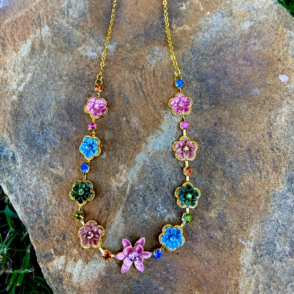 COPY - Two vintage costume jewelry necklaces.